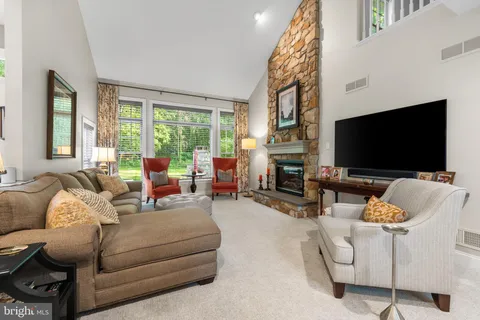 $649,000 | 100 Pine Tree Drive, Honey Brook, PA 19344
