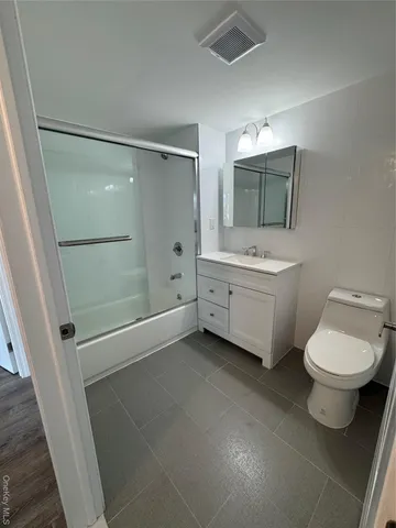 $689,000 | 214-10 15th Avenue, Unit 3D & P6 | Bay Terrace