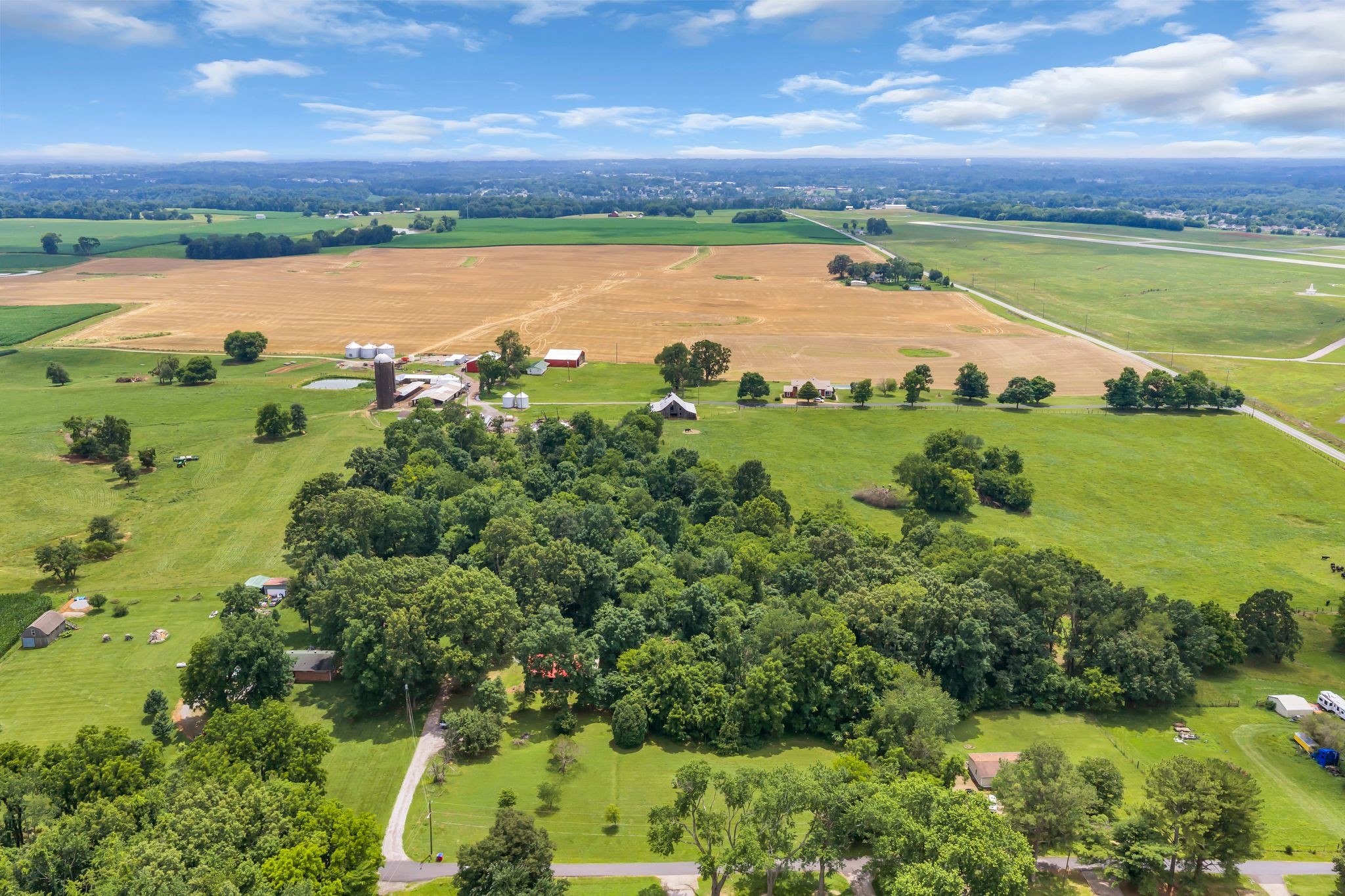 830 Hadley Road Clarksville, TN 37042 - Photo 32 of 42