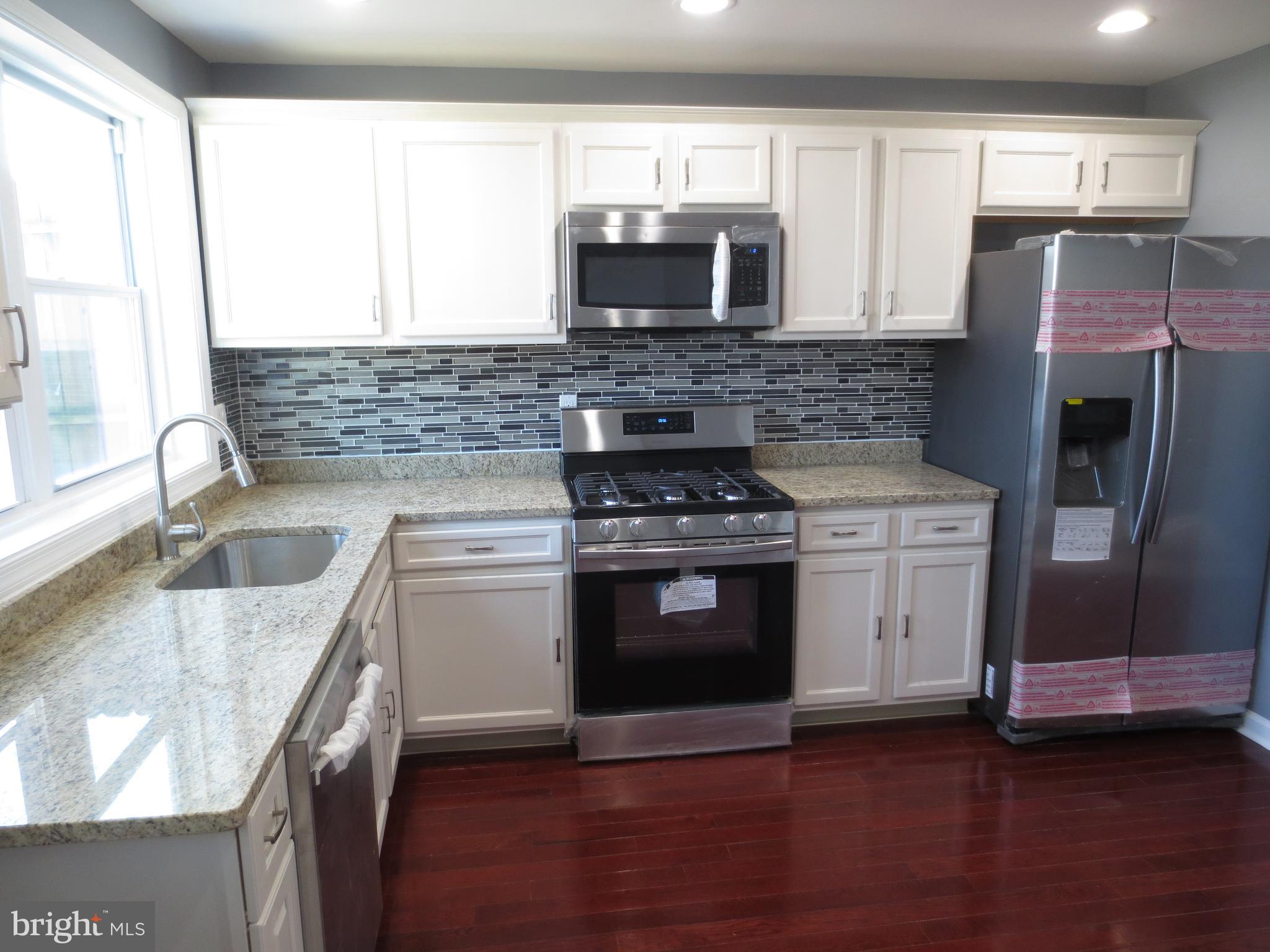 230 West Edgevale Road Baltimore, MD 21225 - Photo 3 of 50