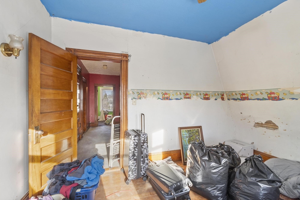 40 Archer Street Lynn, MA 01902 - Photo 19 of 38