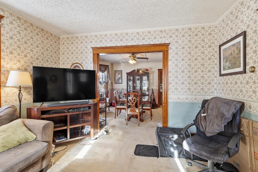 40 Archer Street Lynn, MA 01902 - Photo 7 of 38