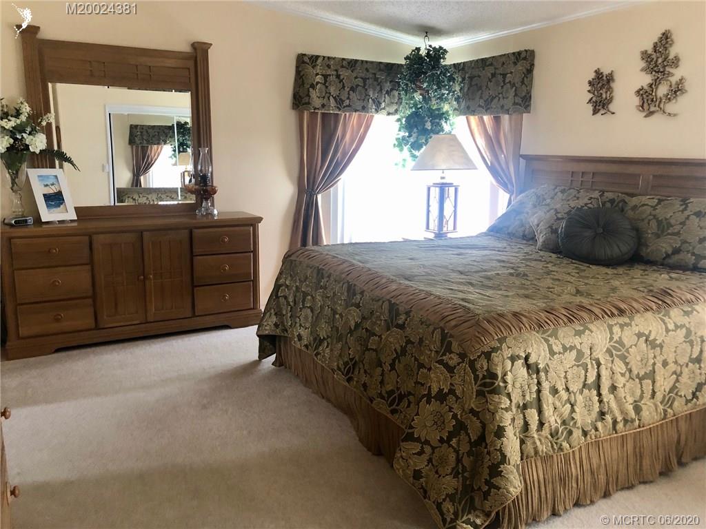 8929 Southwest Chevy Circle Stuart, FL 34997 - Photo 10 of 49 Gallery Image 10