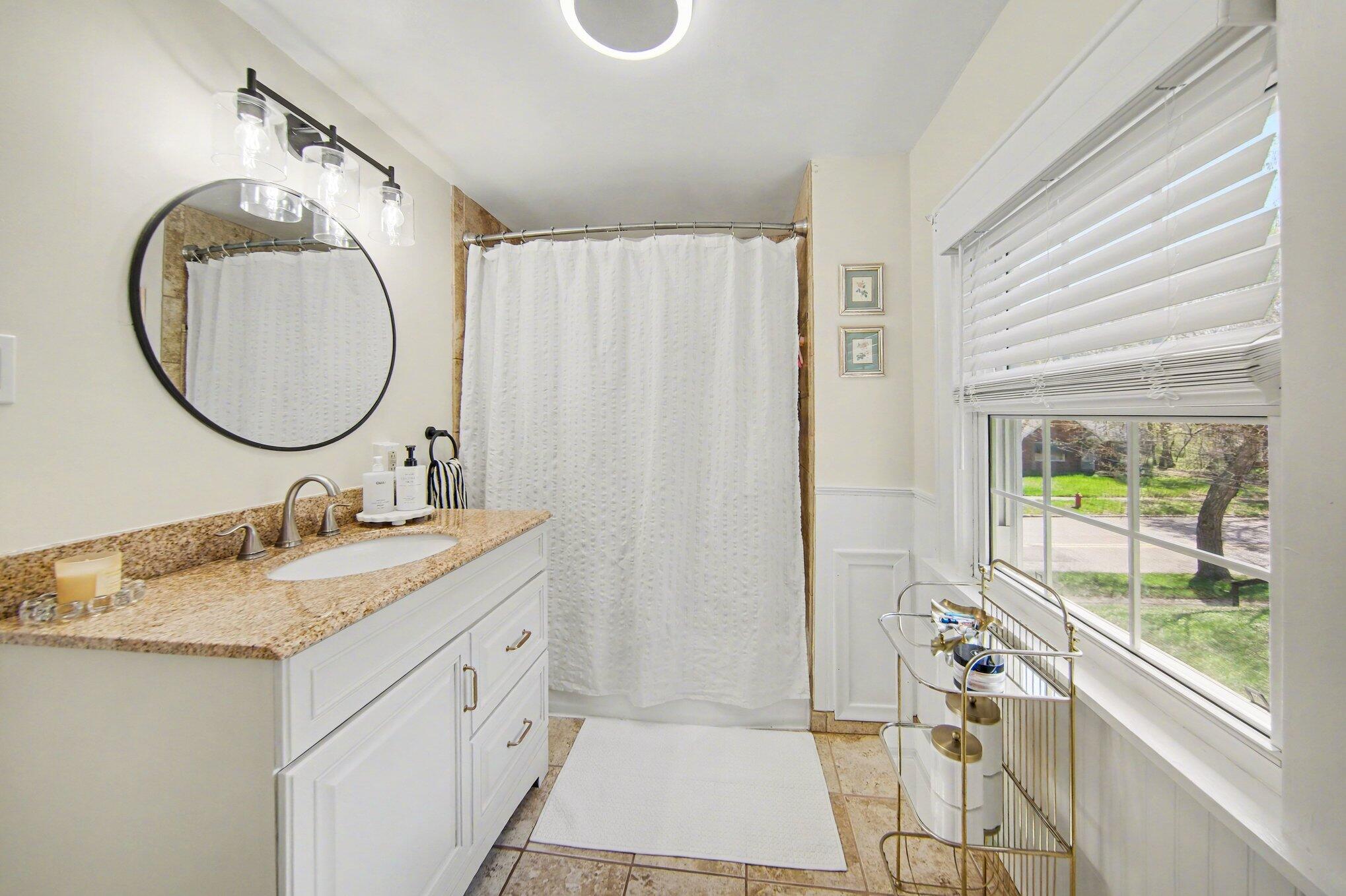 114 South Wisner Street Jackson, MI 49203 - Photo 16 of 29 018_file_6260