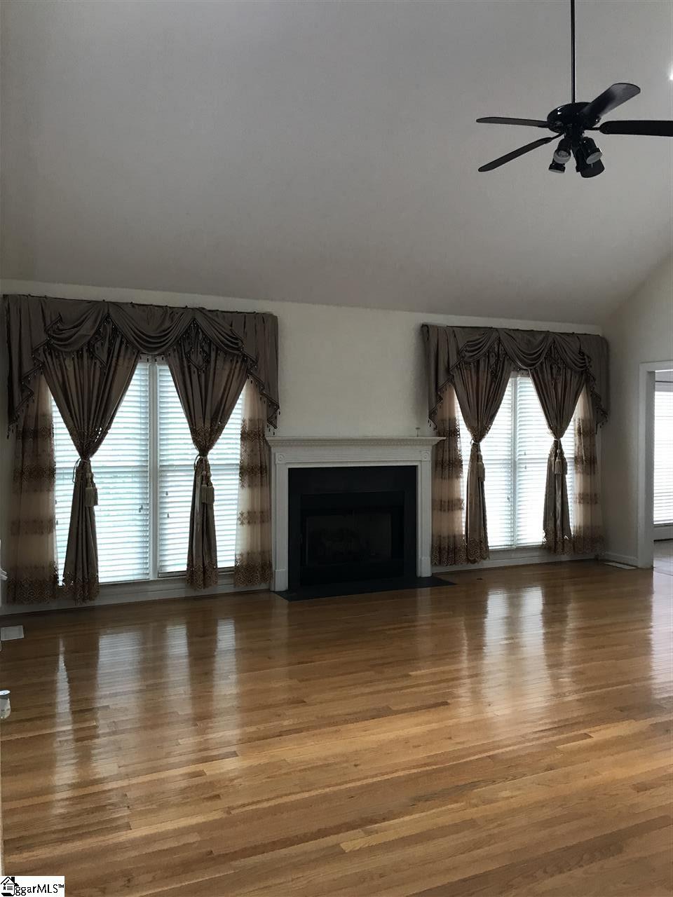 102 Bushberry Way Greer, SC 29650 - Photo 2 of 25 Gallery Image 2
