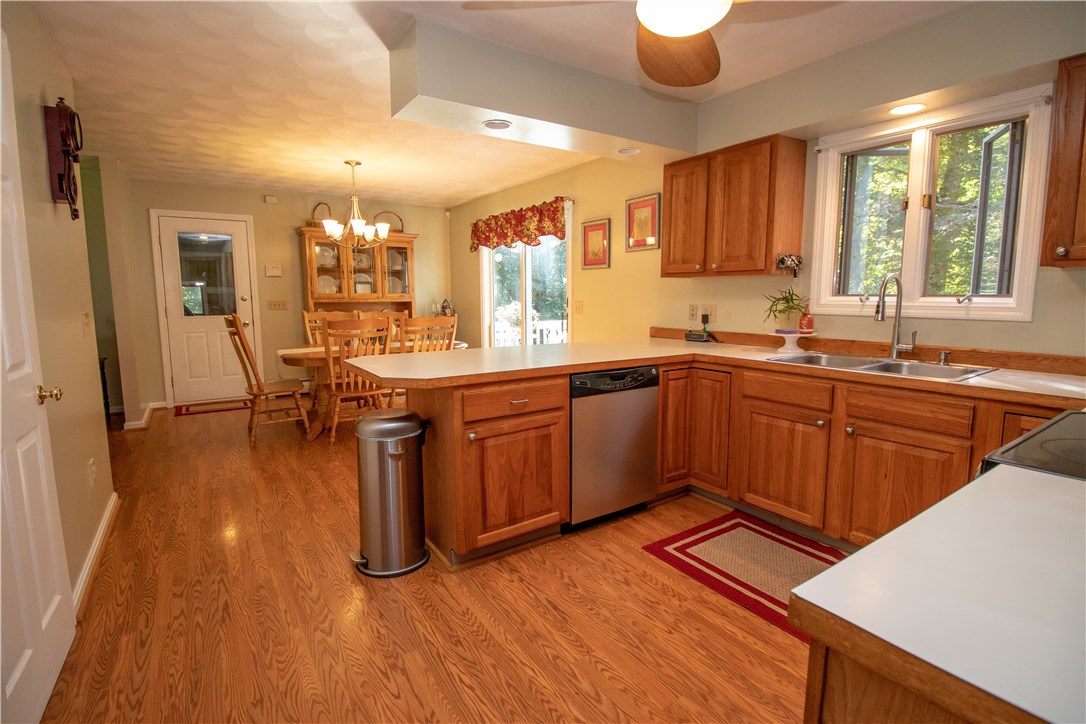 23 Beech Hill Road Hopkinton, RI 02804 - Photo 8 of 25 Gallery Image 8