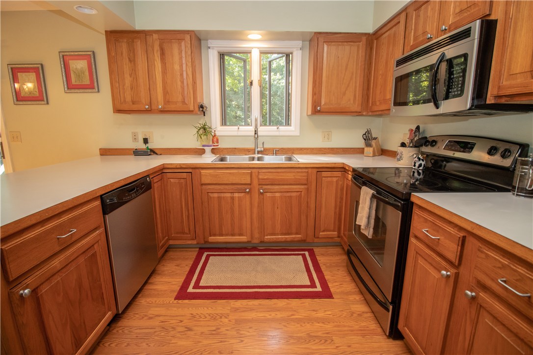 23 Beech Hill Road Hopkinton, RI 02804 - Photo 9 of 25 Gallery Image 9