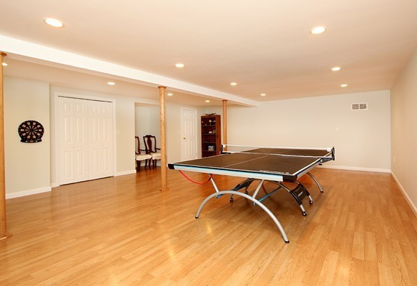 2 Highmeadow Road Weston, MA 02493 - Photo 21 of 25 Gallery Image 21