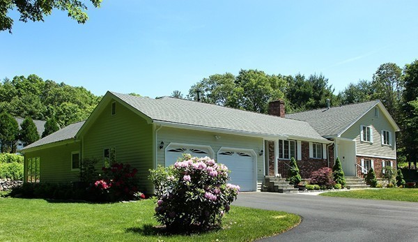 2 Highmeadow Road Weston, MA 02493 - Photo 5 of 25 Gallery Image 5