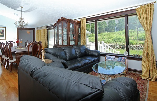2 Highmeadow Road Weston, MA 02493 - Photo 9 of 25 Gallery Image 9