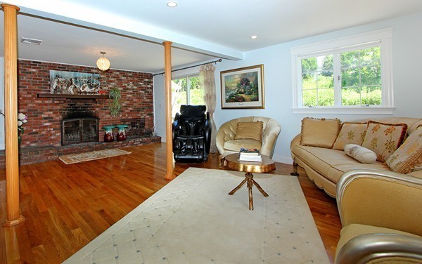 2 Highmeadow Road Weston, MA 02493 - Photo 10 of 25 Gallery Image 10