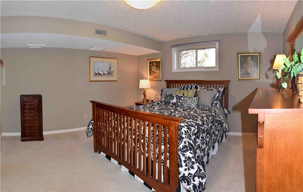 5435 Fall Creek Road Indianapolis, IN 46220 - Photo 12 of 24