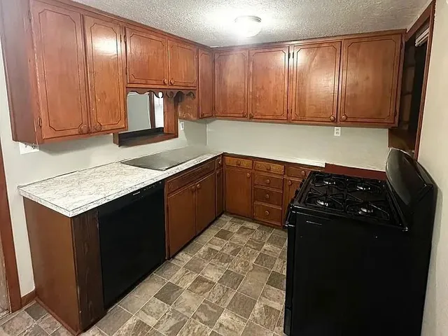 $135,000 | 16014 Valentine Avenue, Belton, MO 64012