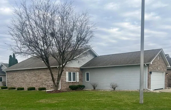 $272,900 | 1649 Redbud Drive, Hobart, IN 46342