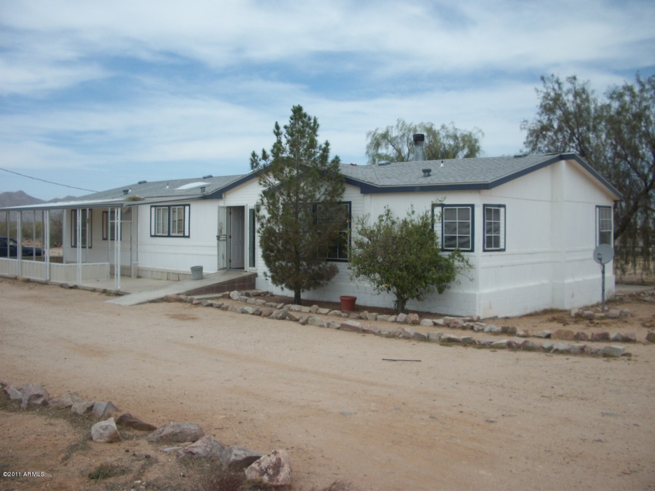 51520 West Robin Road Maricopa, AZ 85139 - Photo 1 of 26 front