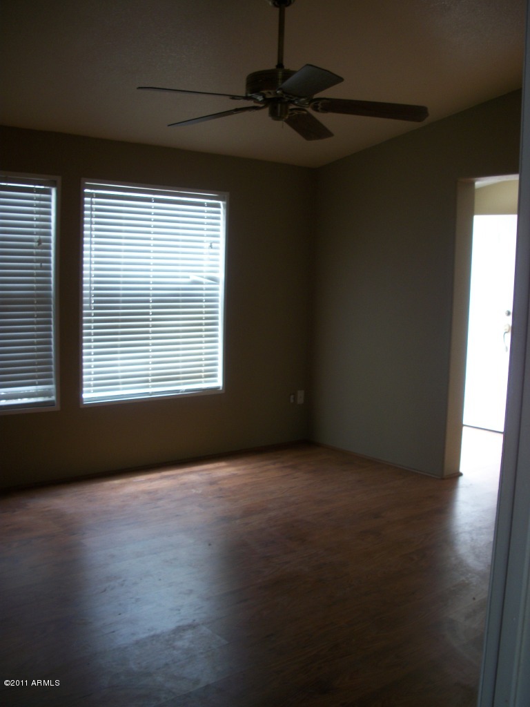 51520 West Robin Road Maricopa, AZ 85139 - Photo 6 of 26 interior