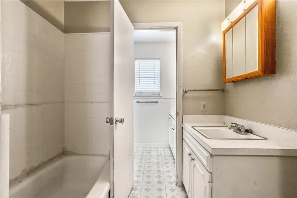 $25,000 | 724 East Mustang Street, Crowley, TX 76036