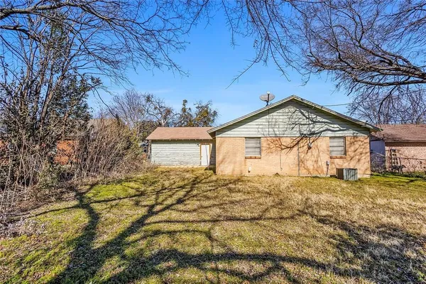 $25,000 | 724 East Mustang Street, Crowley, TX 76036