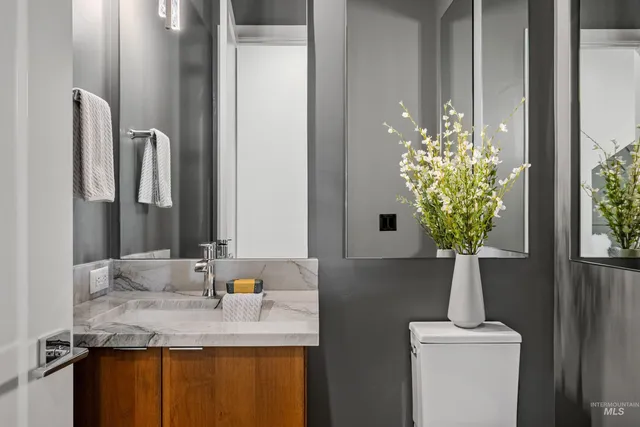 $775,000 | 873 East Joplin Lane, Eagle, ID 83616