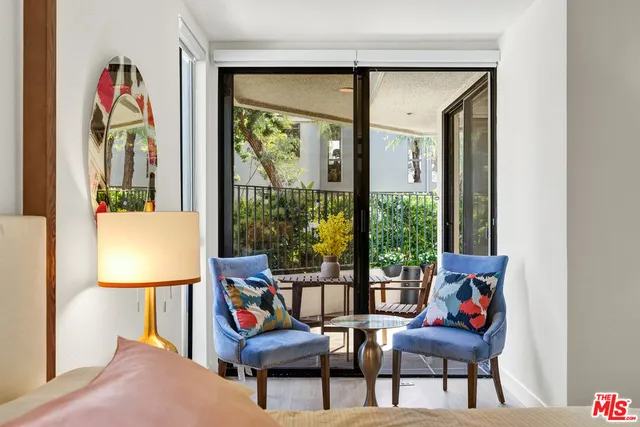 $1,060,000 | 2960 Neilson Way, Unit 105, Santa Monica, CA 90405