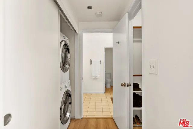 $1,060,000 | 2960 Neilson Way, Unit 105, Santa Monica, CA 90405