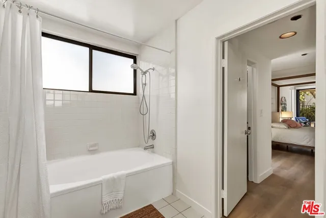 $1,060,000 | 2960 Neilson Way, Unit 105, Santa Monica, CA 90405