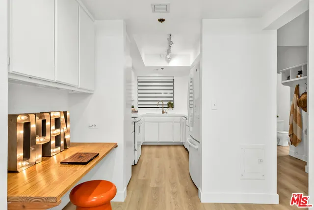 $1,060,000 | 2960 Neilson Way, Unit 105, Santa Monica, CA 90405