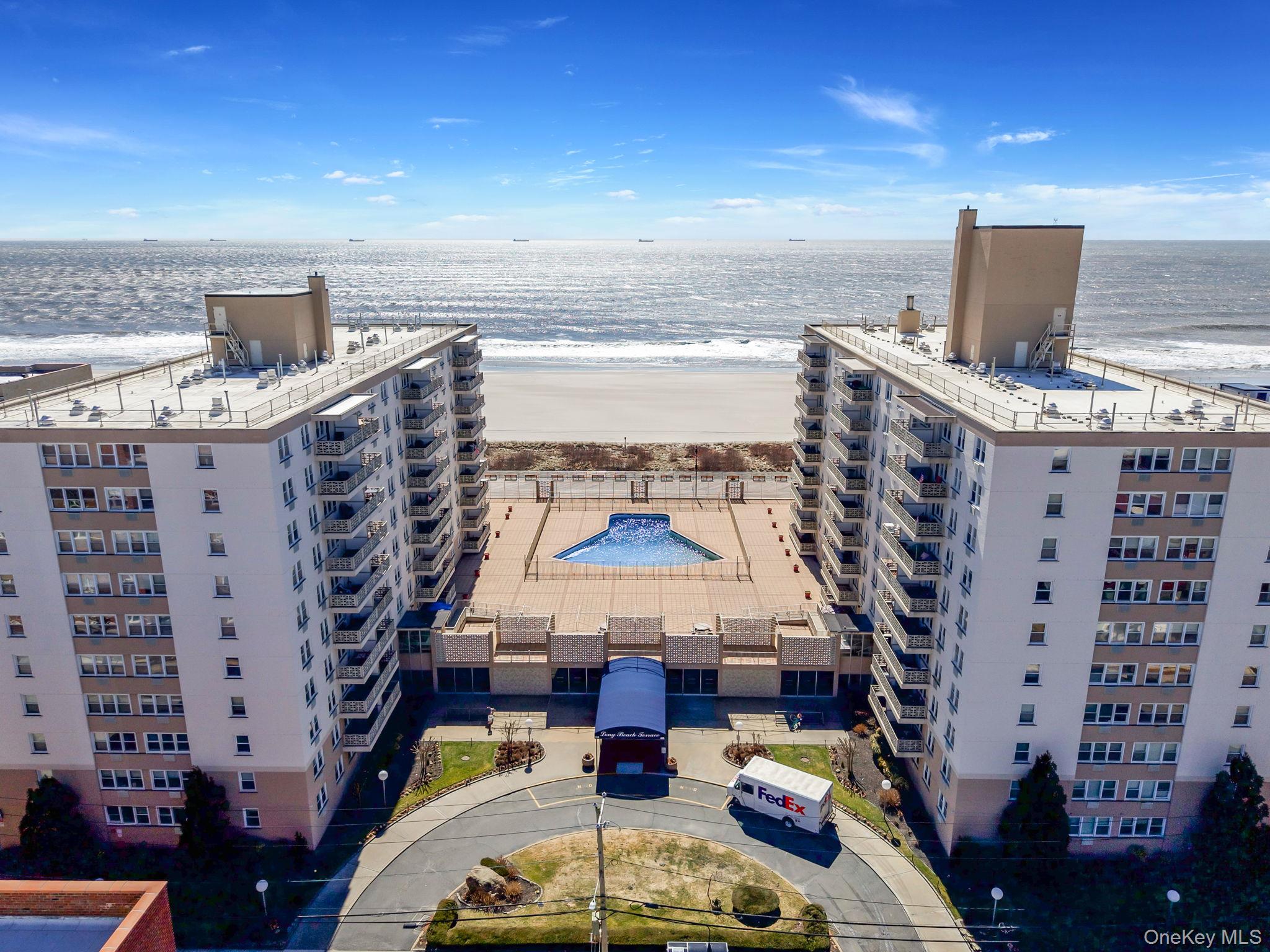 450 Shore Road, Unit 8G Long Beach, NY 11561 - Photo 1 of 19 a picture of city view