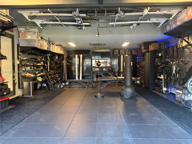 $40,000 | 3554 West Glencoe Street, Miami, FL 33133