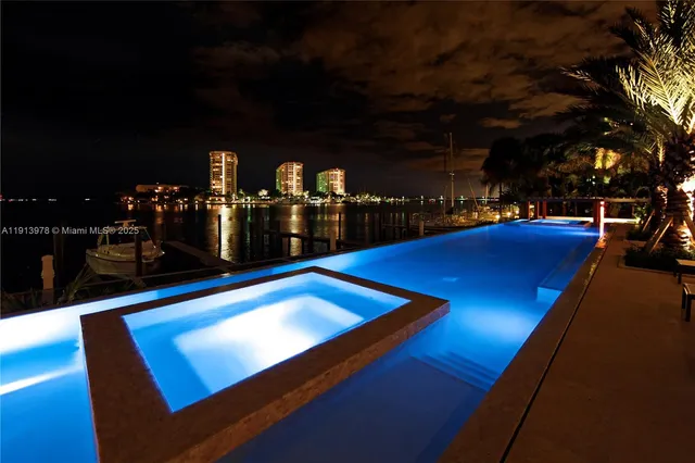 $40,000 | 3554 West Glencoe Street, Miami, FL 33133