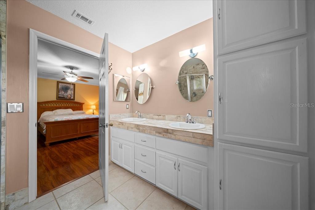 11876 Southwest 137th Loop Dunnellon, FL 34432 - Photo 19 of 48