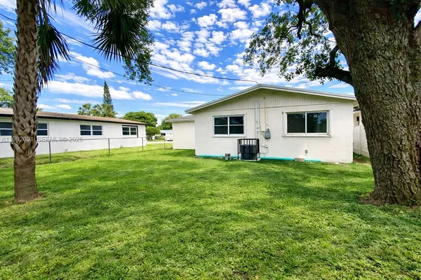 $2,850 | 2840 Northwest 8th Street, Fort Lauderdale, FL 33311