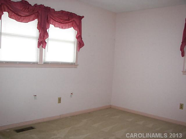 6160 Bringle Ferry Road Salisbury, NC 28146 - Photo 12 of 13 Gallery Image 12