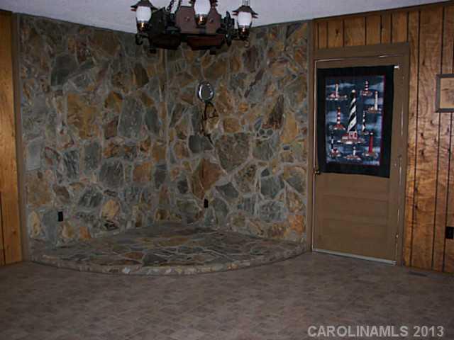 6160 Bringle Ferry Road Salisbury, NC 28146 - Photo 8 of 13 Gallery Image 8