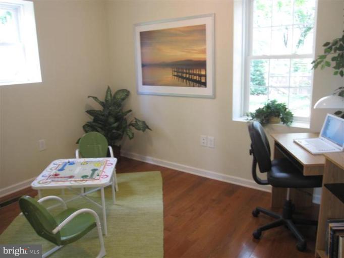 1312 Ramblewood Road Baltimore, MD 21239 - Photo 22 of 28 Den