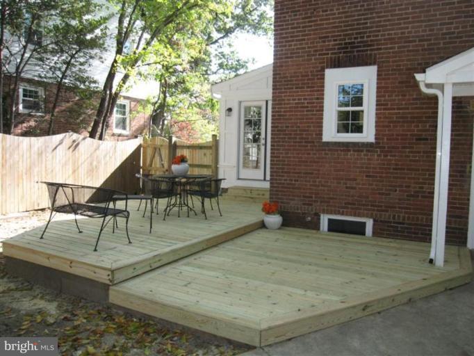1312 Ramblewood Road Baltimore, MD 21239 - Photo 26 of 28 Deck