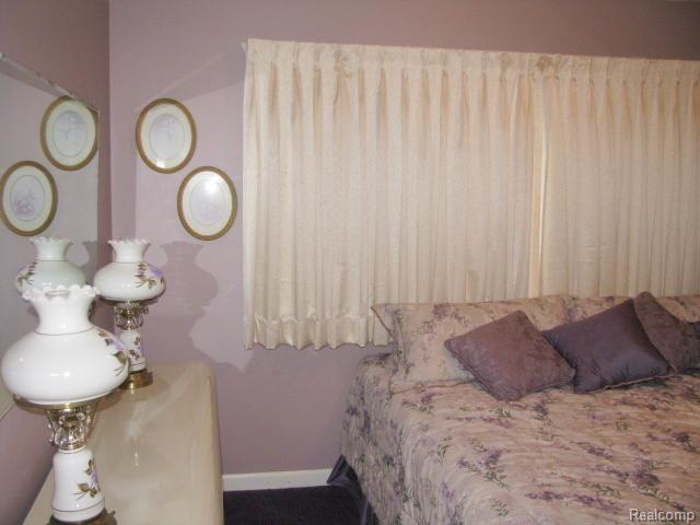 70 Townsend Road Leonard, MI 48367 - Photo 16 of 41 #16 Master Bedroom.jpg