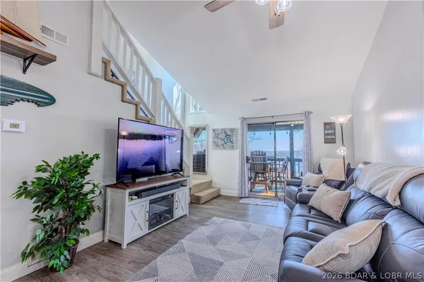 $195,000 | 1436 Cherokee Road, Unit 2B, Lake Ozark, MO 65049
