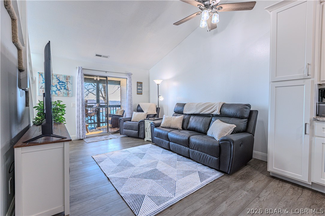 1436 Cherokee Road, Unit 2B Lake Ozark, MO 65049 - Photo 4 of 30