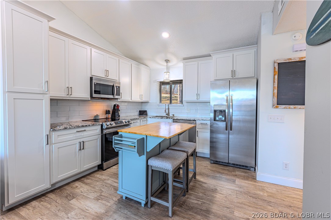 1436 Cherokee Road, Unit 2B Lake Ozark, MO 65049 - Photo 6 of 30 Kitchen