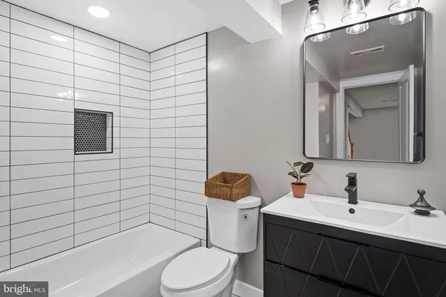 $599,999 | 5813 Dewey Street, Landover, MD 20785