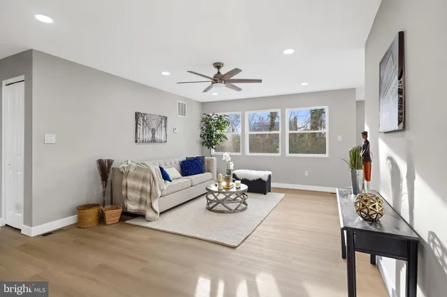 $599,999 | 5813 Dewey Street, Landover, MD 20785