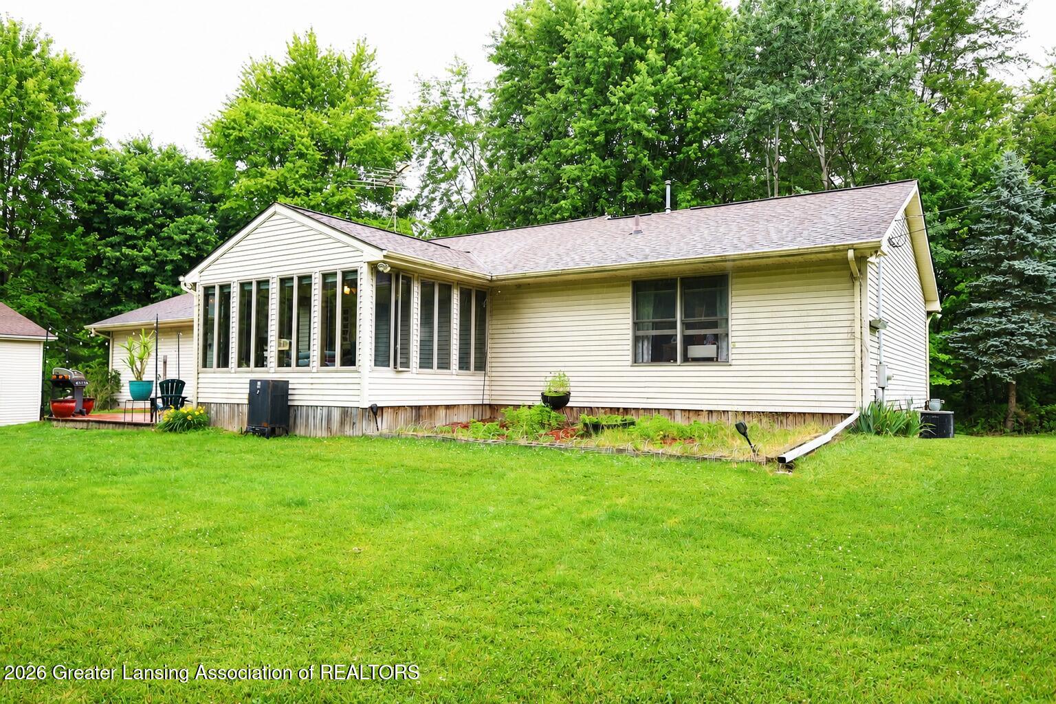 14112 Woodbury Road Haslett, MI 48840 - Photo 29 of 51 82F8BDF1-B30C-4EB0-89DF-88001912840F
