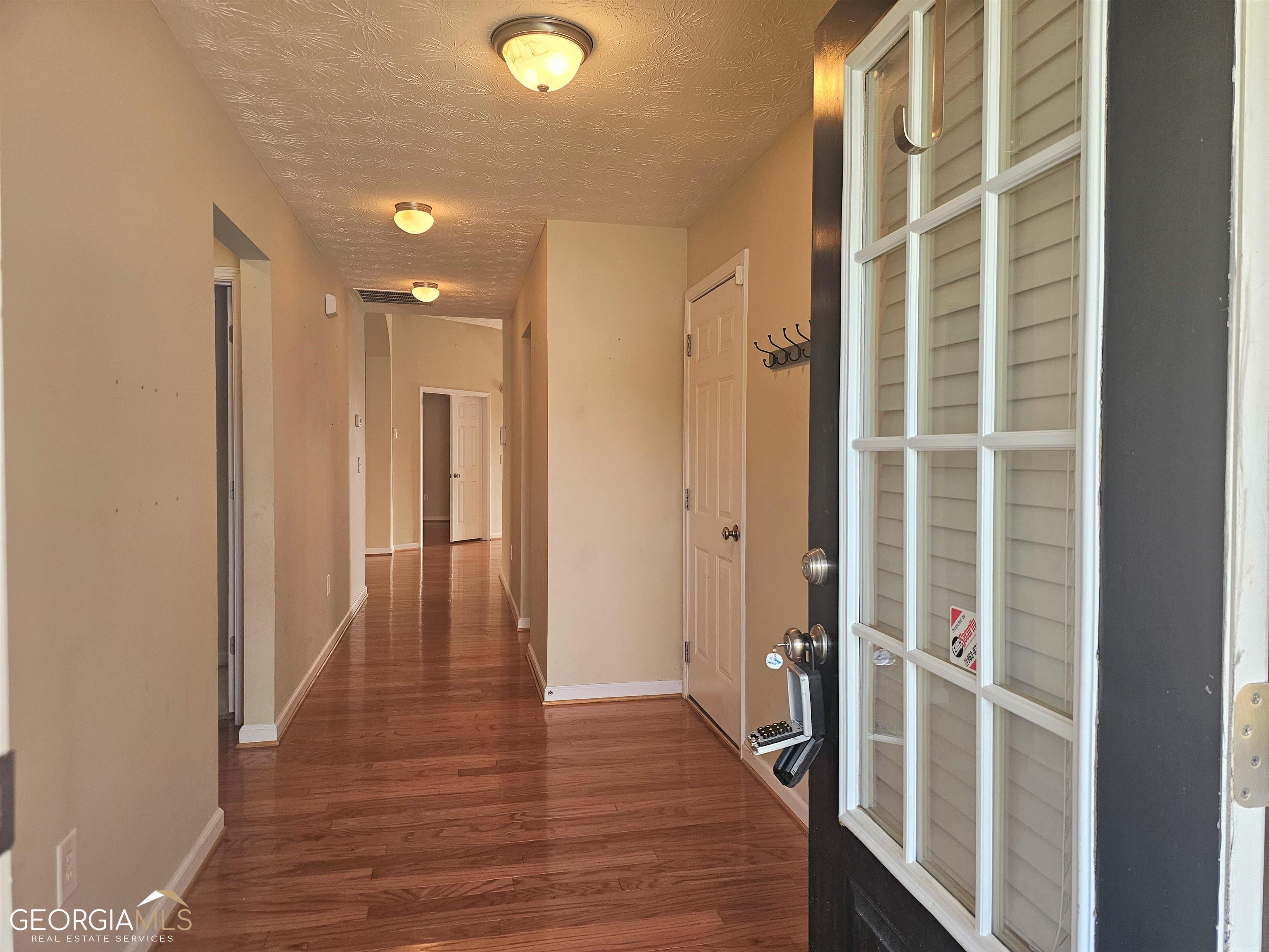 45 Manchester Lane Jefferson, GA 30549 - Photo 3 of 15