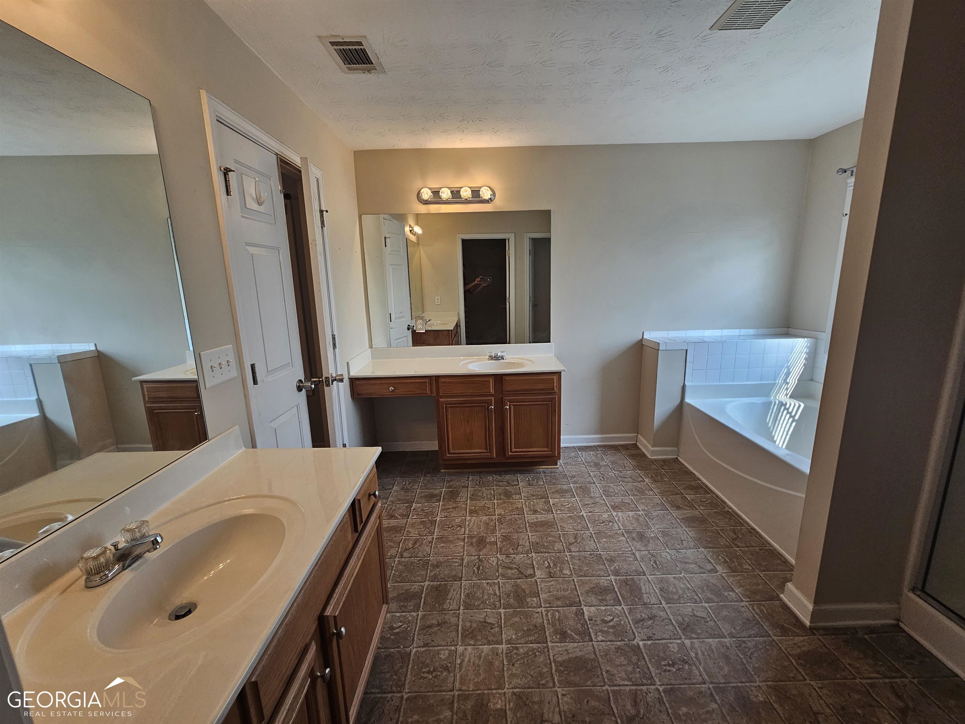 45 Manchester Lane Jefferson, GA 30549 - Photo 10 of 15