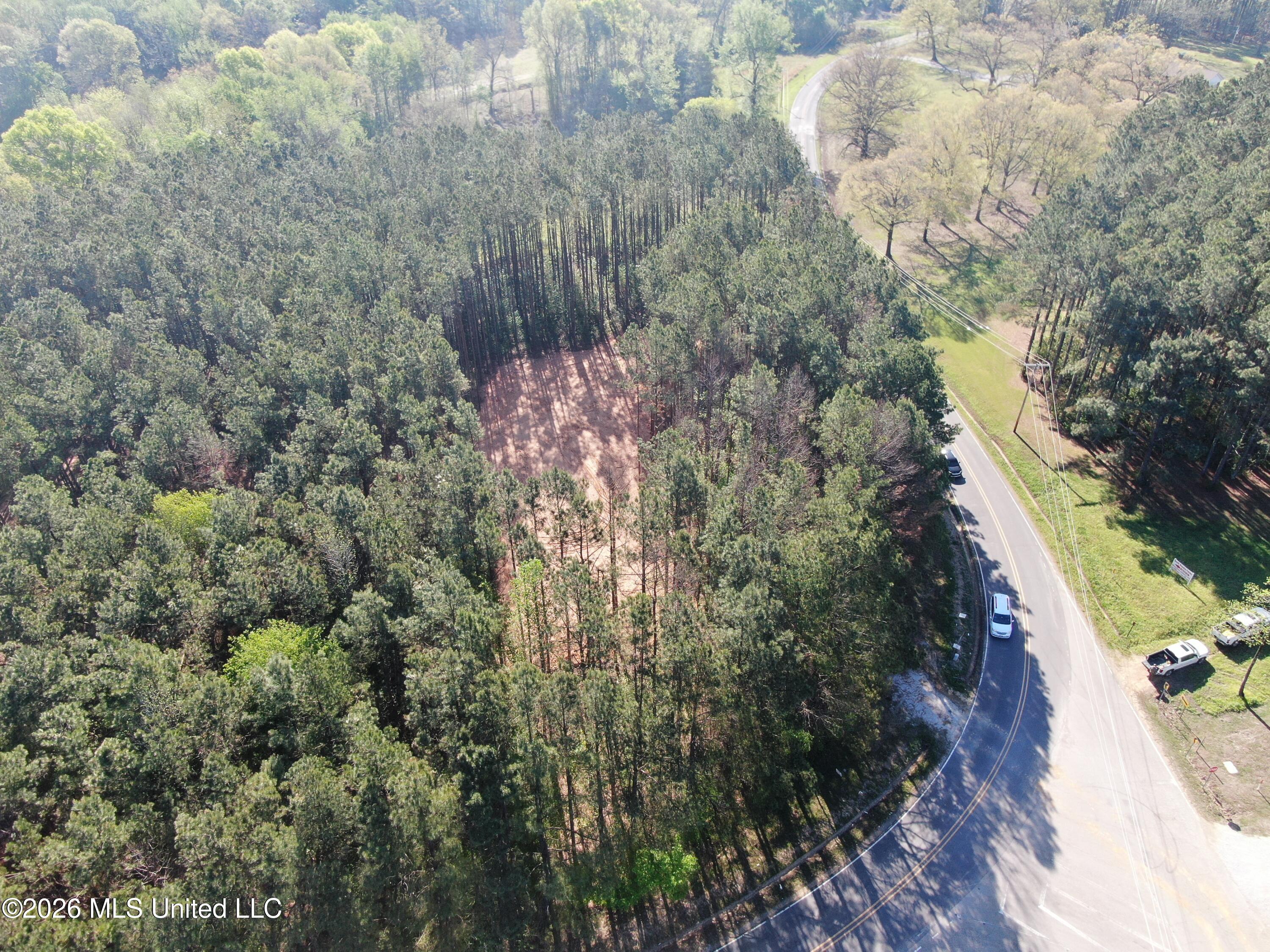 1501 South Slayden Road Lamar, MS 38642 - Photo 2 of 13 DJI_0942