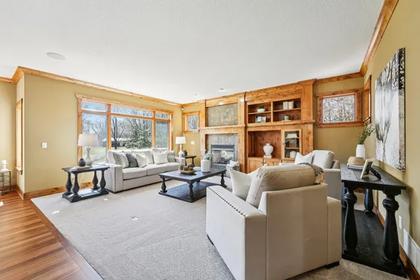 $724,900 | 27017 145th Street Northwest, Zimmerman, MN 55398