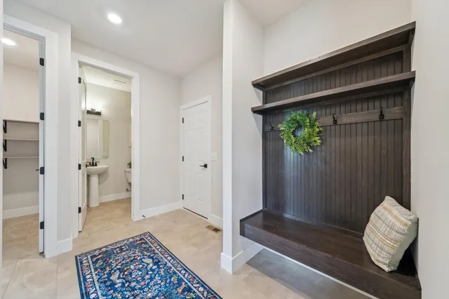 $699,900 | 17660 Jett Circle Southeast, Prior Lake, MN 55372