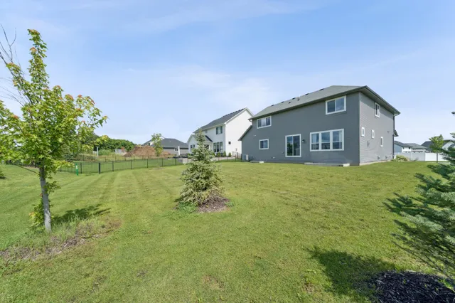 $699,900 | 17660 Jett Circle Southeast, Prior Lake, MN 55372