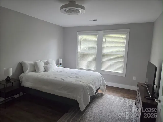 $2,475 | 238 South Main Street, Davidson, NC 28036